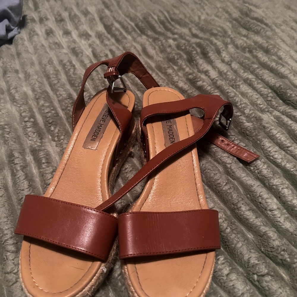 Steve Madden Brown Sandals with Classic Ankle Strap